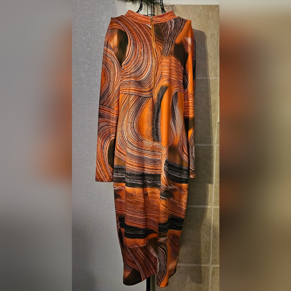 Iymoo Pencil Dress - Picture 4 of 7